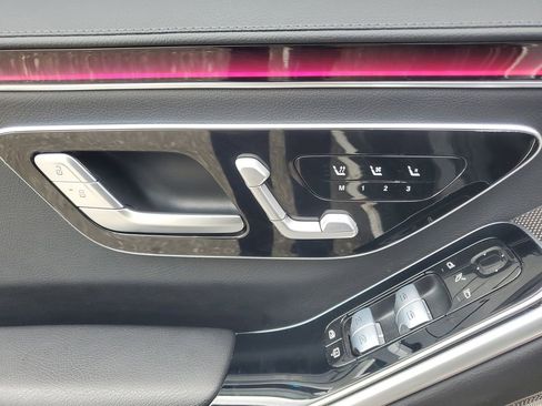 Used 2023 Mercedes-Benz S 500 4MATIC w/ AMG Line image 25