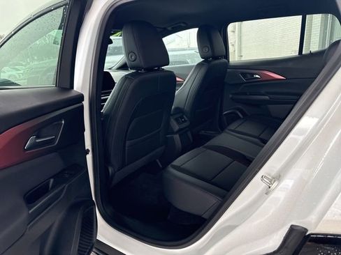 New 2025 Chevrolet Equinox EV RS FWD image 33