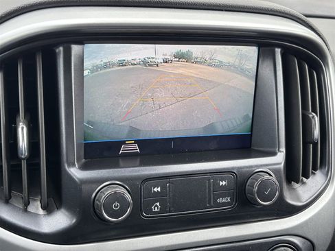 Used 2022 Chevrolet Colorado LT w/ Fleet Safety Package image 4