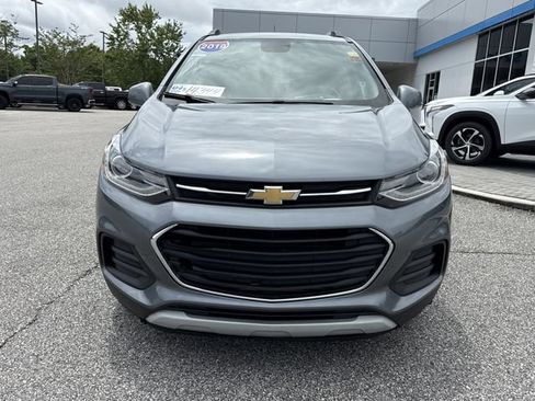 Used 2019 Chevrolet Trax LT w/ LT Convenience Package FWD image 7