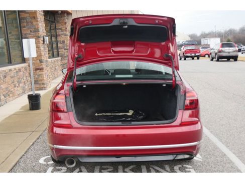 Used 2017 Volkswagen Passat 1.8T R-Line image 4
