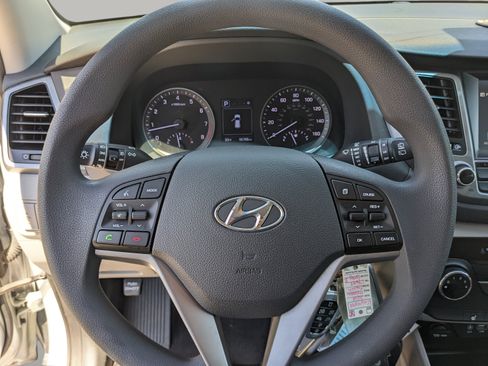 Used 2018 Hyundai Tucson SEL AWD/4WD image 34