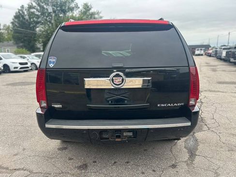 Used 2007 Cadillac Escalade AWD w/ Information Package image 6