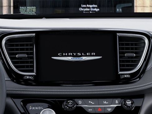 New 2026 Chrysler Pacifica Select image 18