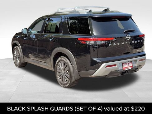 Certified 2023 Nissan Pathfinder SL w/ SL Premium Package AWD/4WD image 10