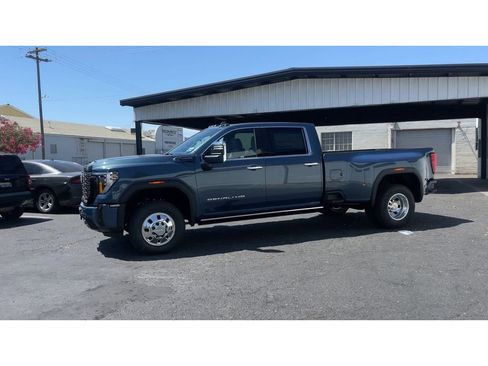 New 2026 GMC Sierra 3500 Denali Ultimate AWD/4WD image 7