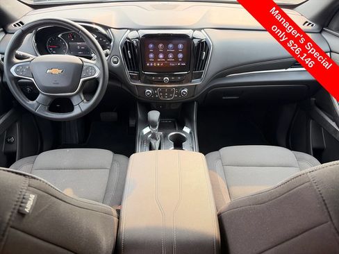 Used 2023 Chevrolet Traverse LT FWD image 12