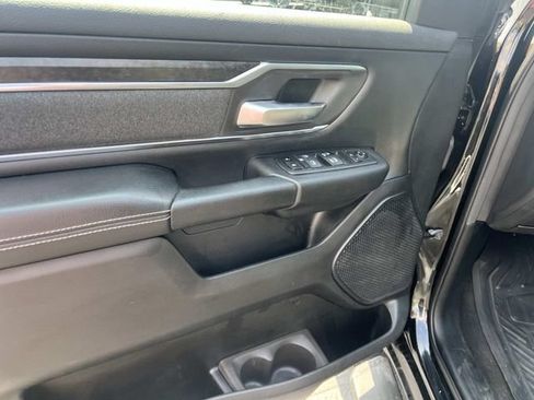 Used 2019 RAM 1500 Big Horn AWD/4WD image 16