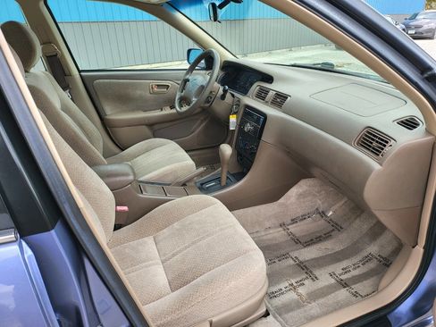 Used 2000 Toyota Camry LE image 19