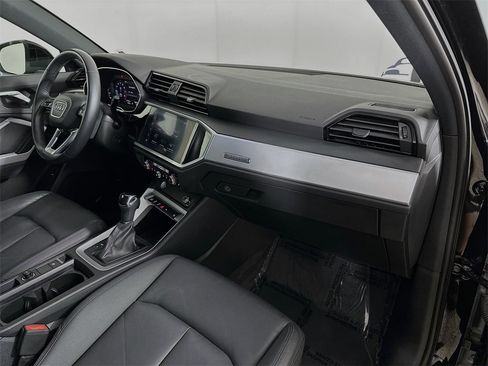 Used 2020 Audi Q3 2.0T Premium w/ Convenience Package image 34