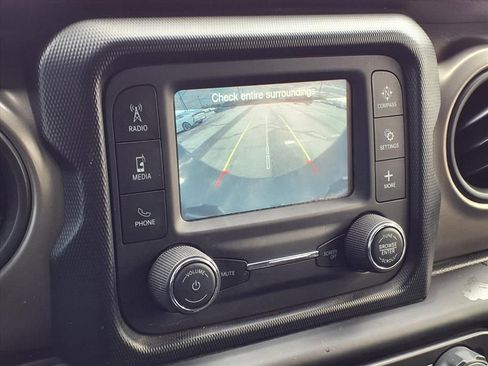 Used 2019 Jeep Wrangler Unlimited Sport S image 11