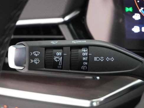 New 2026 Chevrolet Suburban Premier image 23