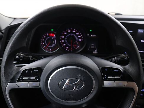 Used 2021 Hyundai Elantra SEL FWD image 10