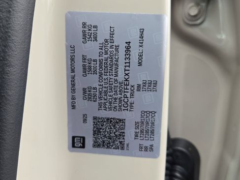 New 2026 Chevrolet Colorado ZR2 w/ Technology Package image 18