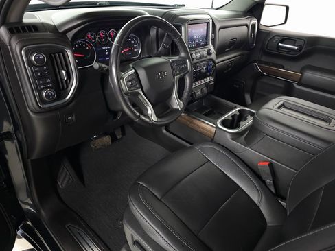 Used 2021 Chevrolet Silverado 1500 LT Trail Boss w/ Convenience Package II image 18