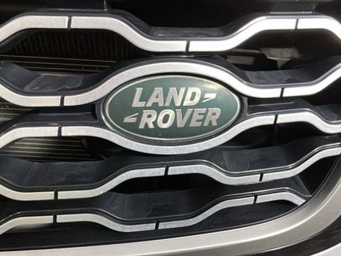 Used 2018 Land Rover Range Rover Velar S AWD/4WD image 8