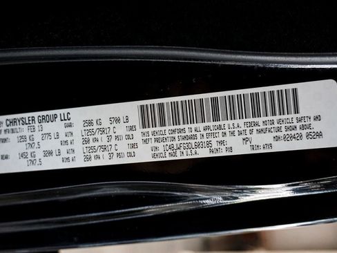 Used 2013 Jeep Wrangler Unlimited Rubicon w/ Connectivity Group image 19