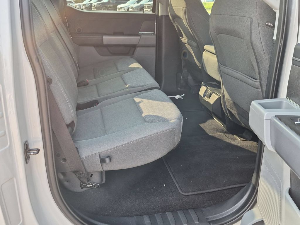 Used 2024 Ford F150 XLT AWD/4WD image 30