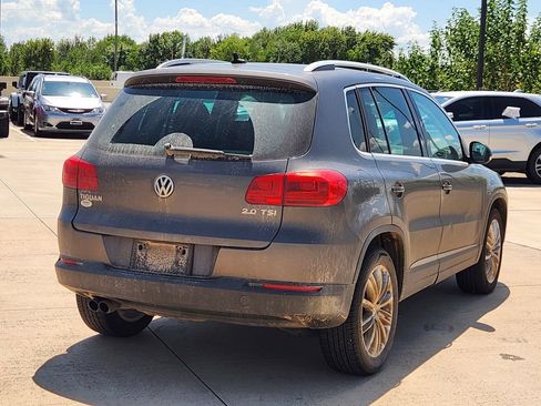 Used 2022 Volkswagen Taos S FWD image 6