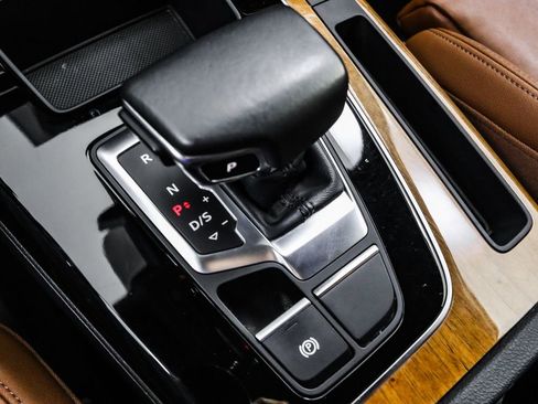 Used 2022 Audi Q5 e Premium image 40