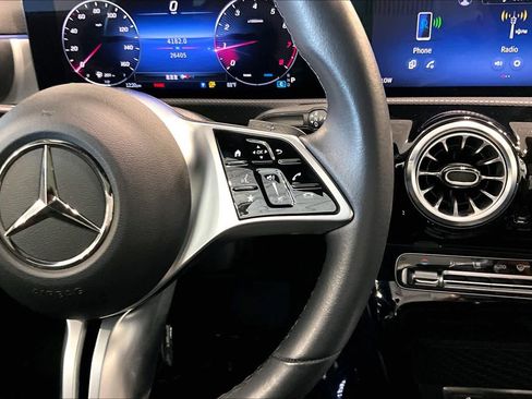 Used 2025 Mercedes-Benz CLA 250 4MATIC image 22