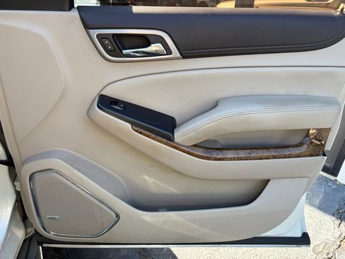 Used 2015 GMC Yukon XL Denali w/ Touring Package AWD/4WD image 22