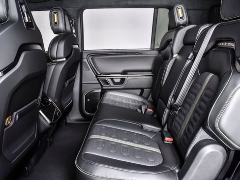 Used 2024 Rivian R1S Adventure AWD/4WD image 20