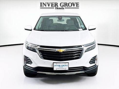 Used 2023 Chevrolet Equinox LT AWD/4WD image 2