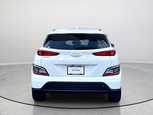 Used 2023 Hyundai Kona SE FWD image 9