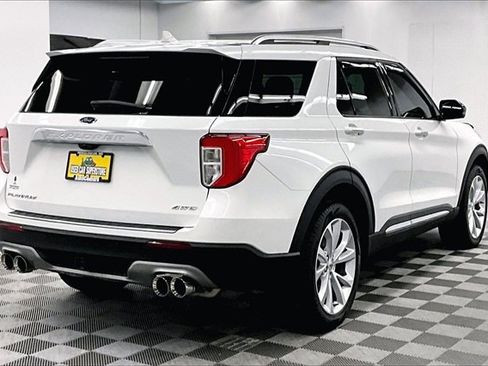 Used 2024 Ford Explorer Platinum w/ Technology Package image 11