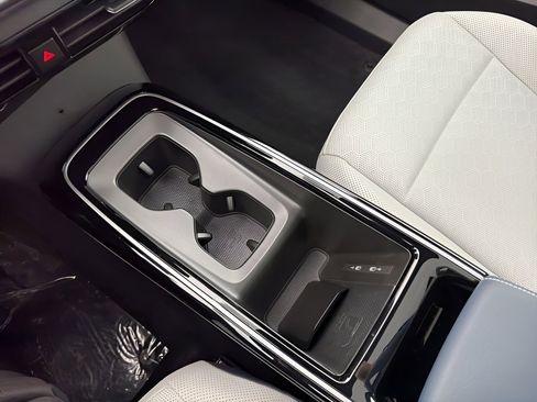 New 2026 Volkswagen ID.4 Pro S Plus AWD/4WD image 19