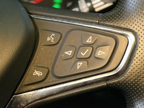 Used 2023 Chevrolet Malibu LT FWD image 21