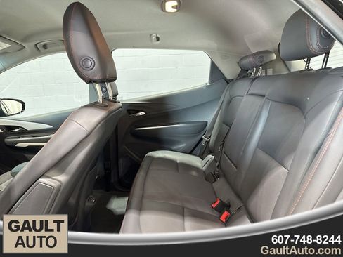 Used 2019 Chevrolet Bolt Premier w/ Infotainment Package image 15