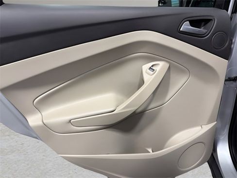 Used 2015 Ford Escape SE w/ Equipment Group 201A image 26