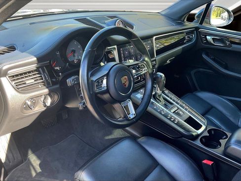 Used 2021 Porsche Macan S image 13