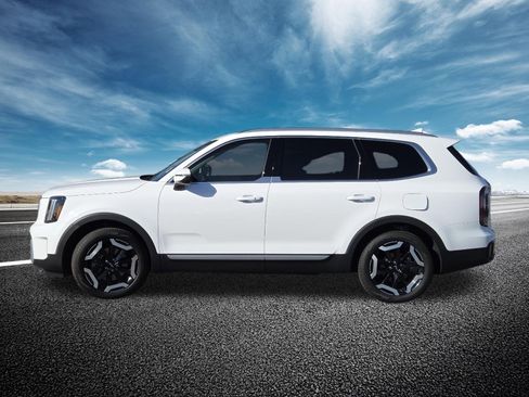 Used 2025 Kia Telluride EX FWD image 17