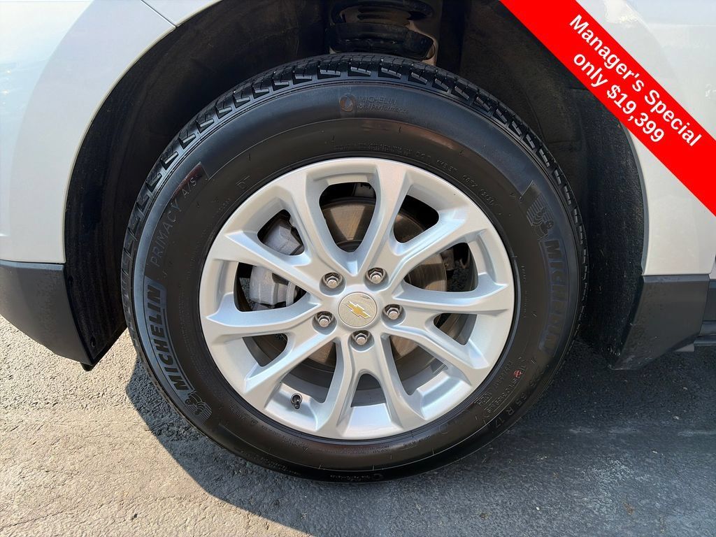 Used 2021 Chevrolet Equinox LT FWD image 25