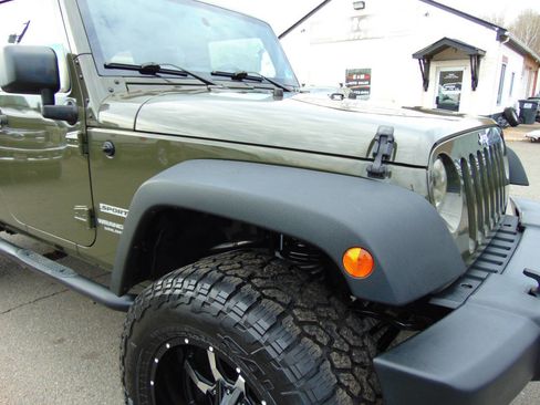 Used 2015 Jeep Wrangler Unlimited Sport w/ Quick Order Package 23S image 35