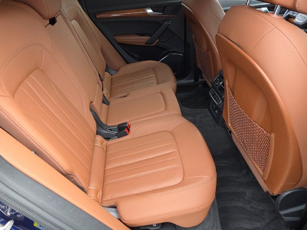 Used 2021 Audi Q5 Premium w/ Premium Plus Package AWD/4WD image 17