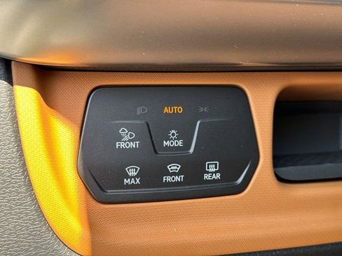 New 2025 Volkswagen ID. Buzz Pro S Plus image 39