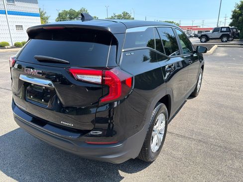 Used 2024 GMC Terrain SLE AWD/4WD image 5