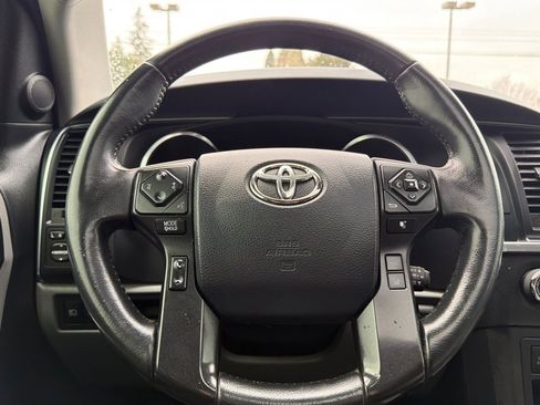 Used 2019 Toyota Sequoia Limited w/ Safety & Convenience Package AWD/4WD image 24