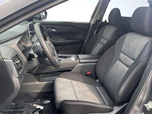 Used 2025 Nissan Rogue SV image 23