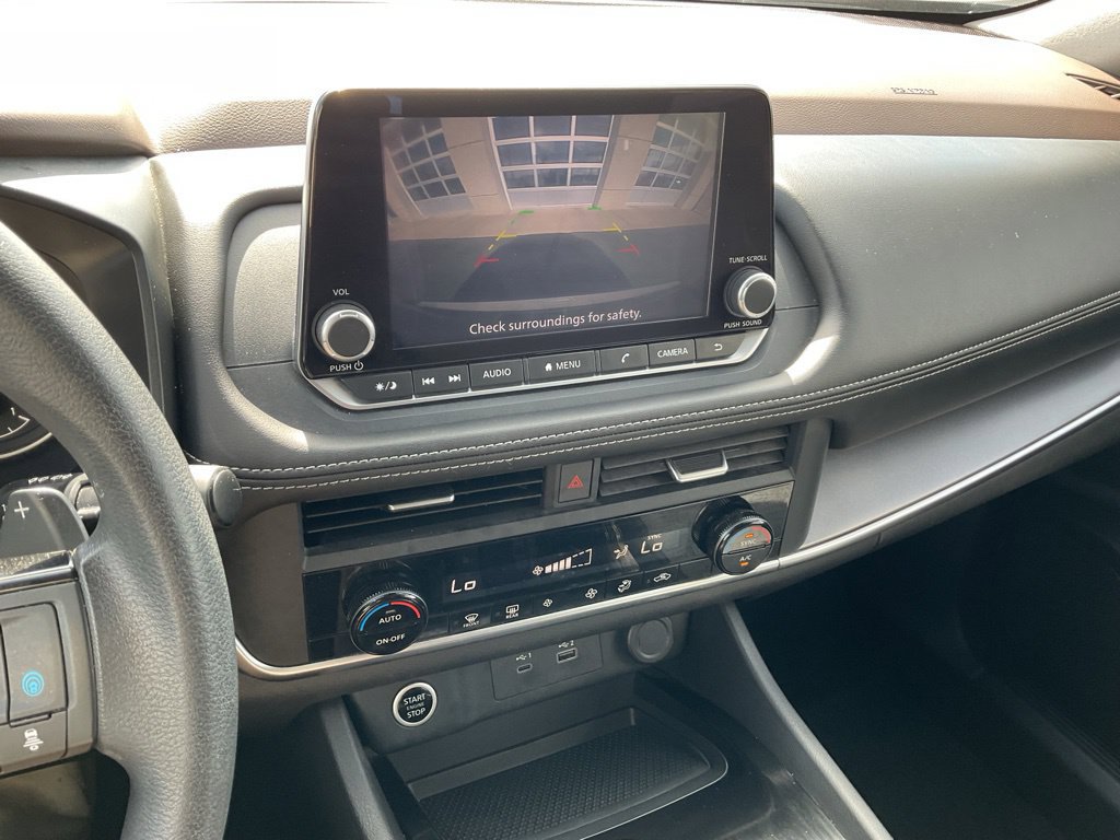 Used 2023 Nissan Rogue SV AWD/4WD image 14
