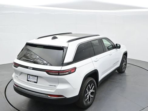 New 2025 Jeep Grand Cherokee Limited image 56