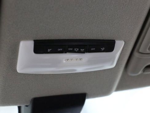 Certified 2025 Nissan Kicks Play S image 22