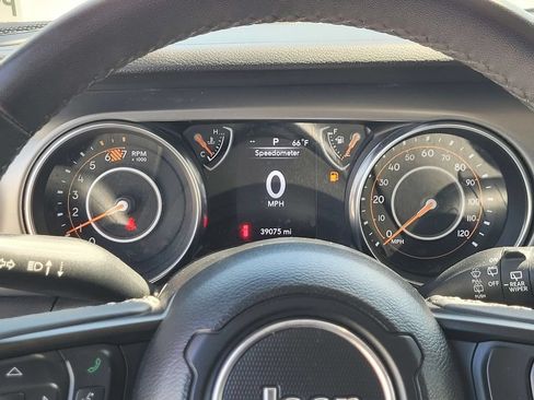 Used 2023 Jeep Wrangler Unlimited Sport AWD/4WD image 26