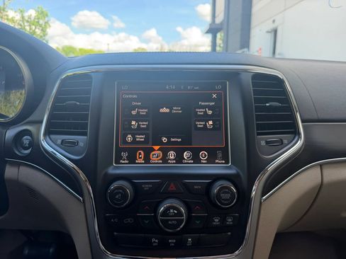 Used 2015 Jeep Grand Cherokee Overland image 34