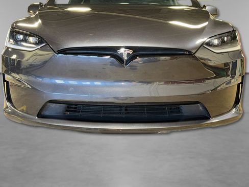 Used 2024 Tesla Model X Base image 10