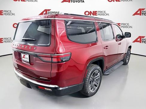 Used 2022 Jeep Wagoneer Series III w/ Convenience Group I AWD/4WD image 7